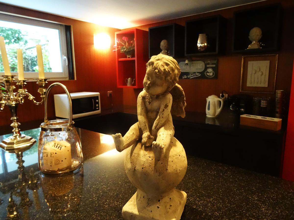 Villa La Clef Des Champs Chailly-en-Biere Exteriör bild